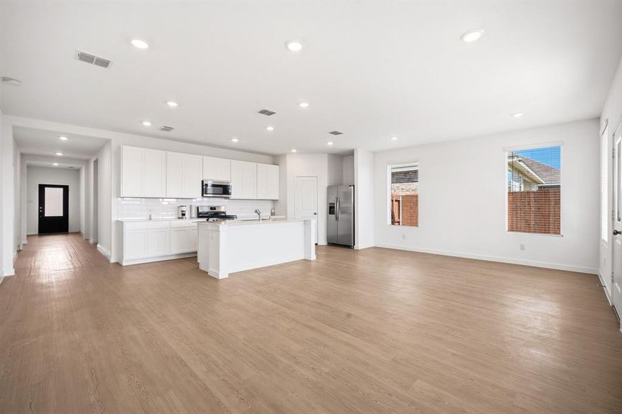Spacious, unfurnished interior of a new home in Prairie View, Ennis (Image 15). Spacious, unfurnished interior of a new home in Prairie View, Ennis (Image 15).