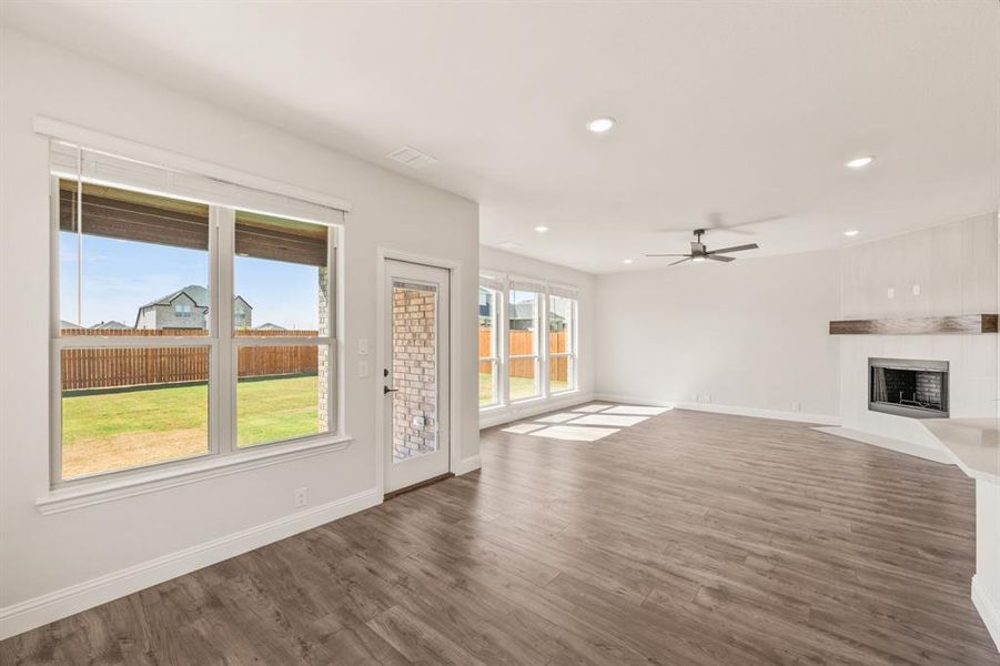 Spacious, unfurnished interior of a new home in Hulen Trails Classic 50, Fort Worth (Image 30). Spacious, unfurnished interior of a new home in Hulen Trails Classic 50, Fort Worth (Image 30).