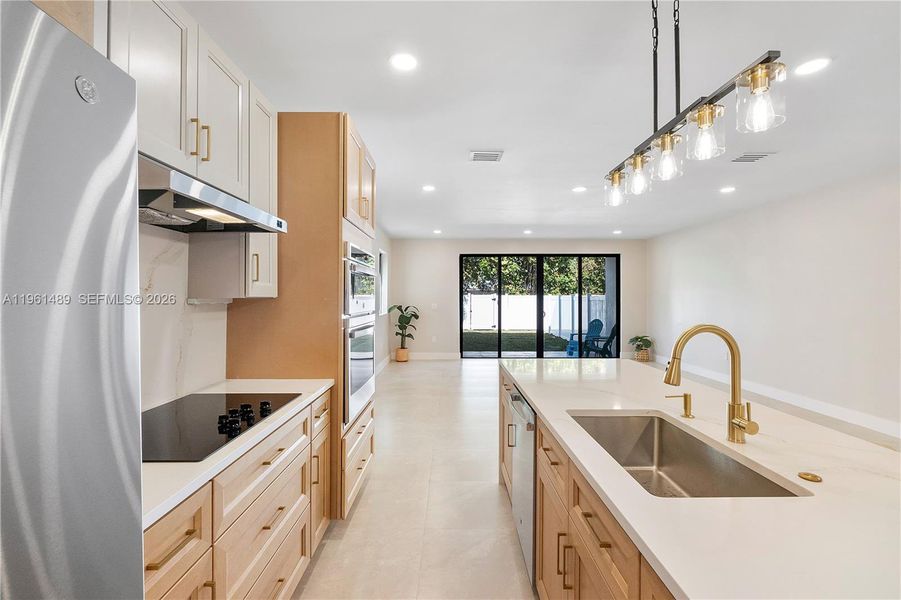 Furnished interior view inside a new home in , Fort Lauderdale (Image 9).