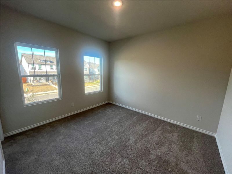 Spacious, unfurnished interior of a new home in Lariat, Liberty Hill (Image 28).