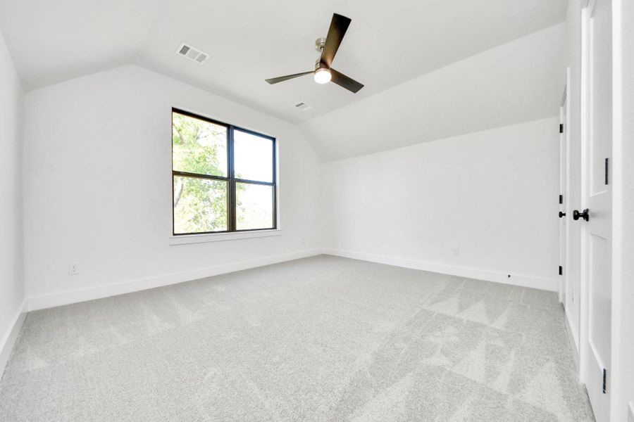 Spacious, unfurnished interior of a new home in Caywood Place, Houston (Image 42).