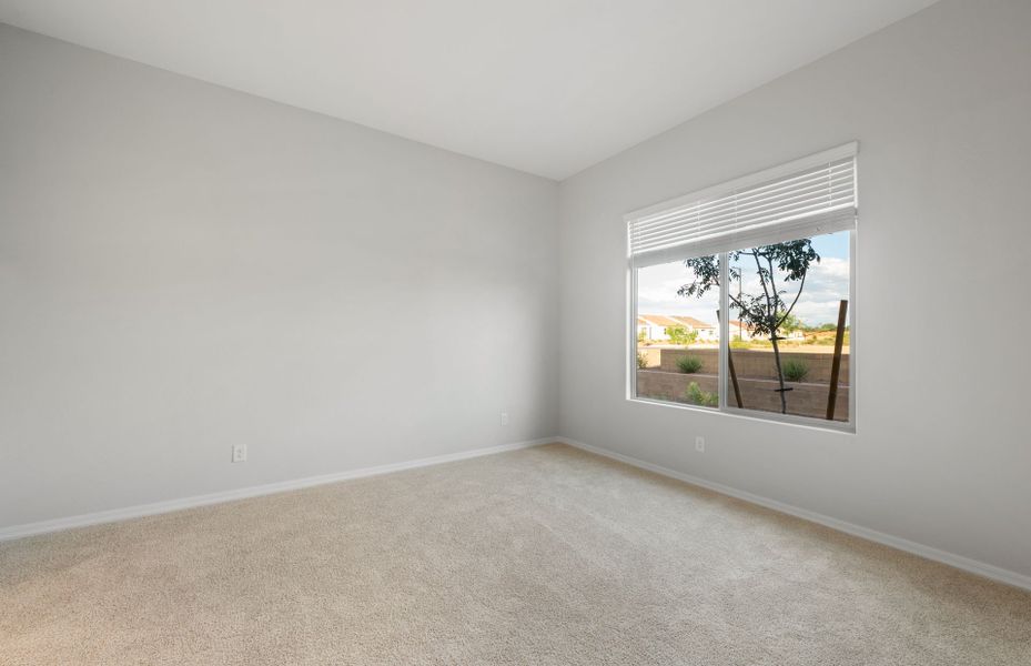 Spacious, unfurnished interior of a new home in Sun City Festival, Buckeye (Image 19).