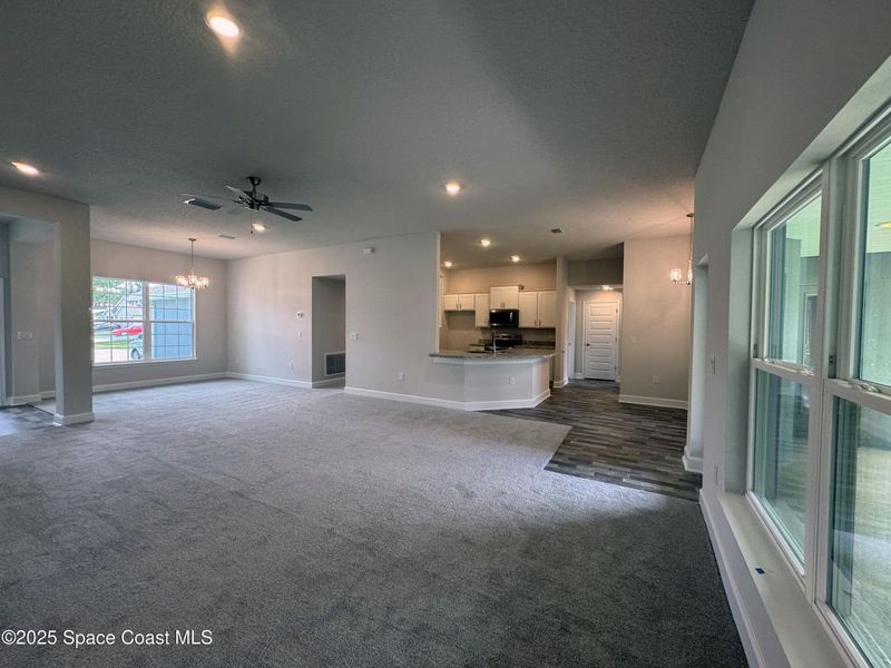Spacious, unfurnished interior of a new home in Sebastian Highlands, Sebastian (Image 15).