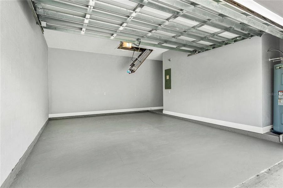 Spacious, unfurnished interior of a new home in , Daytona Beach (Image 34). Spacious, unfurnished interior of a new home in , Daytona Beach (Image 34).