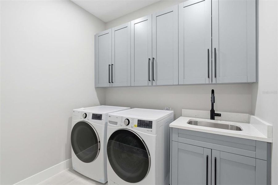 Furnished interior view inside a new home in , Cape Coral (Image 15).