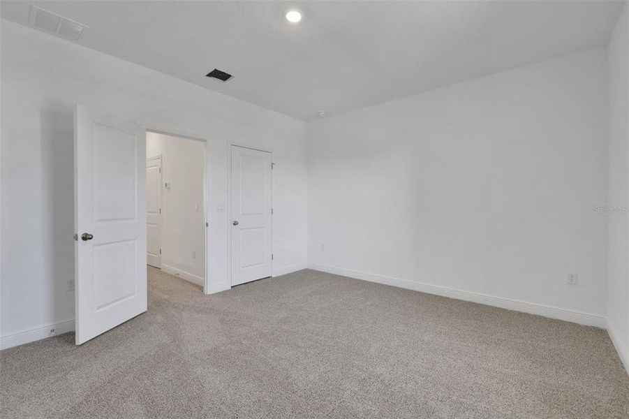 Spacious, unfurnished interior of a new home in Crossroads at Kelly Park, Apopka (Image 32). Spacious, unfurnished interior of a new home in Crossroads at Kelly Park, Apopka (Image 32).