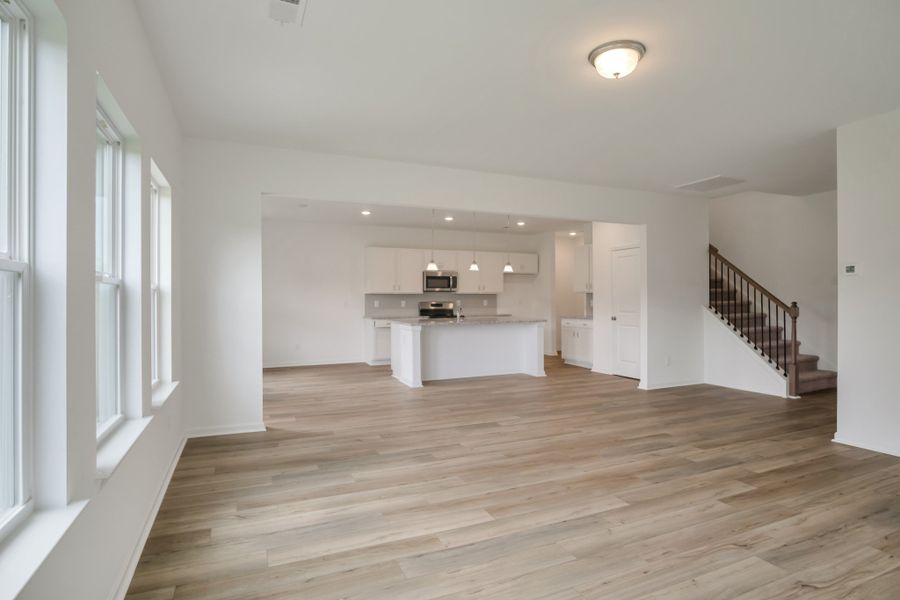 *This is a marketing photo. Colors/options may be different.*