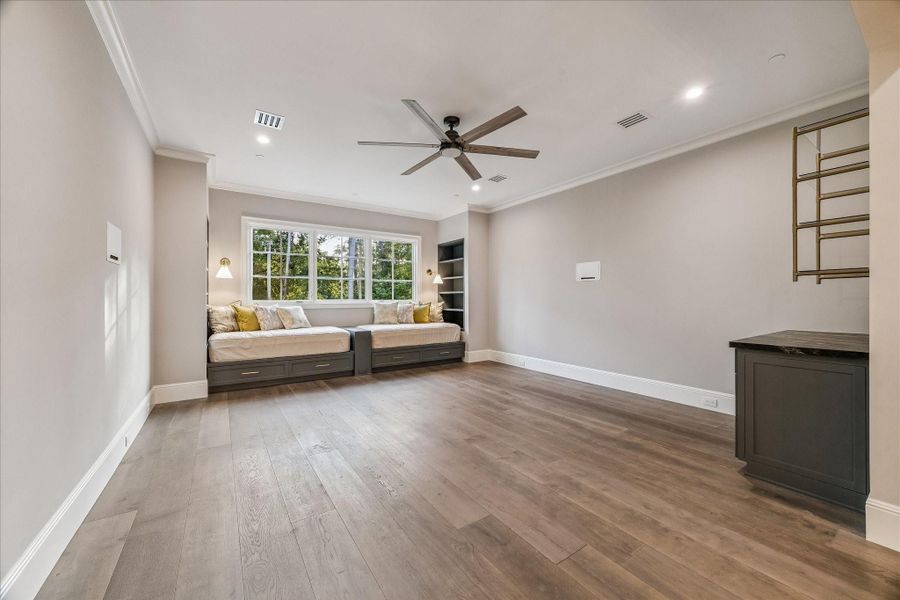UPSTAIRS GAME ROOM WITH BUILT-IN BEDS