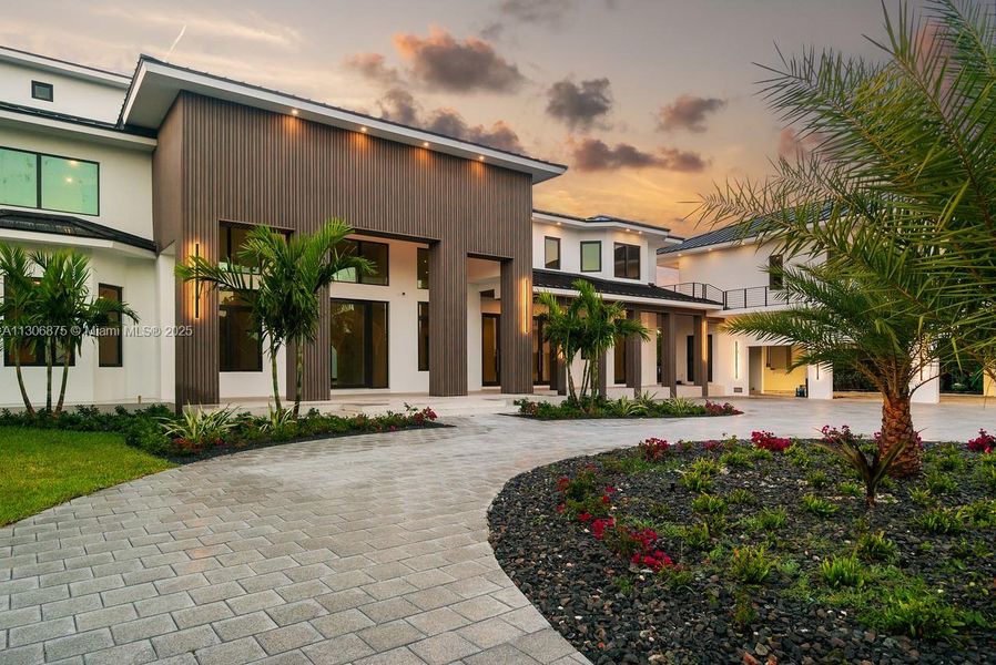 Private Gated Entry With Circular Driveway Private Gated Entry With Circular Driveway