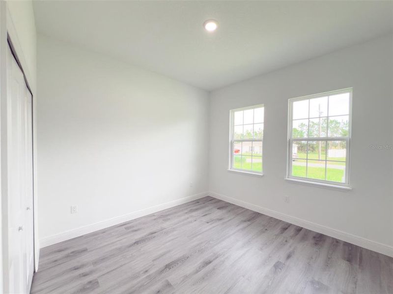 Spacious, unfurnished interior of a new home in , Ocala (Image 25).