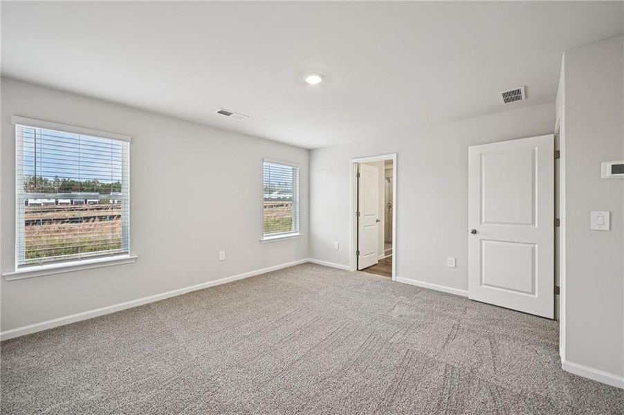 Spacious, unfurnished interior of a new home in Avalon - Reserve Series, Conyers (Image 37). Spacious, unfurnished interior of a new home in Avalon - Reserve Series, Conyers (Image 37).