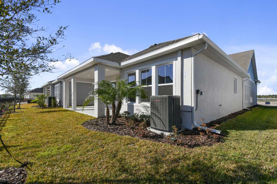 Representative exterior details of a home built from the The Waterline by David Weekley Homes in Emerald Landing at Waterside at Lakewood Ranch – Lake Series, Sarasota (Image 4).