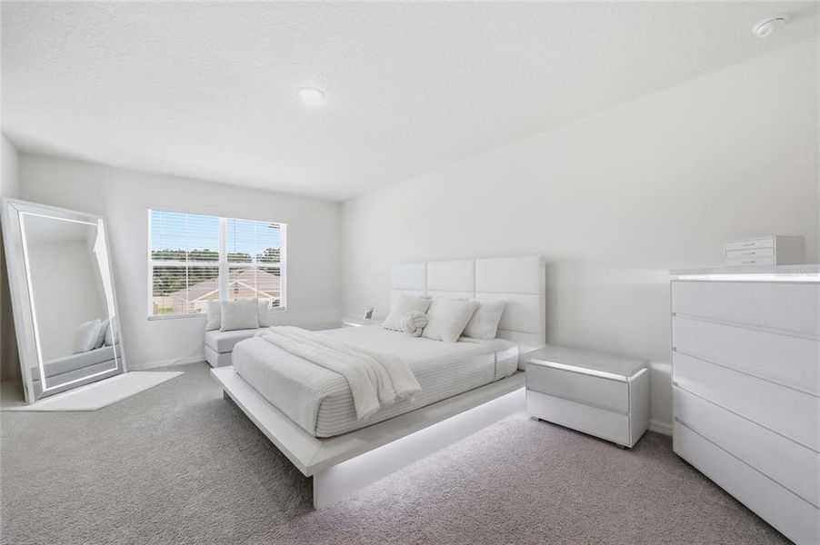 Furnished interior view inside a new home in Edgemont at Serenoa, Clermont (Image 10).