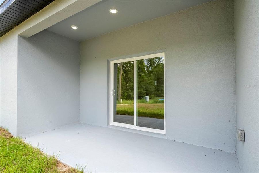 Image 73 of a home in .