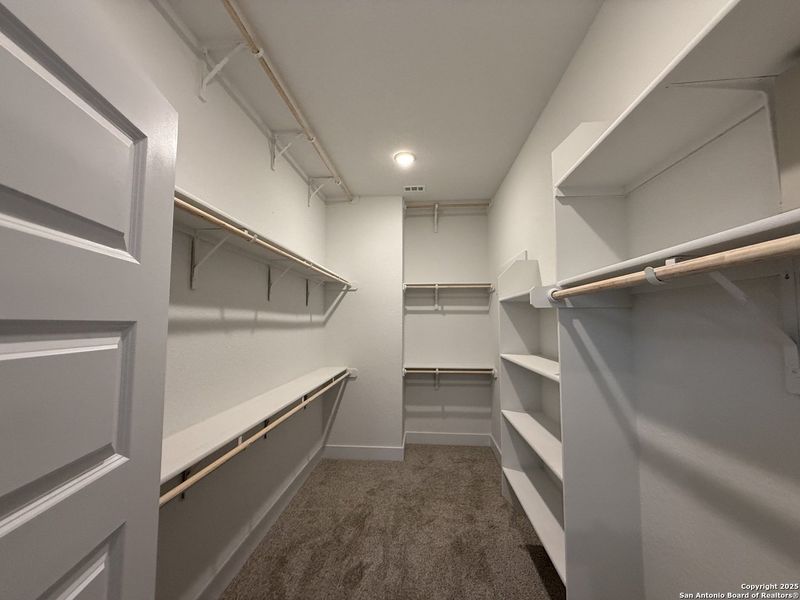 Furnished interior view inside a new home in Buffalo Crossing, Cibolo (Image 4).