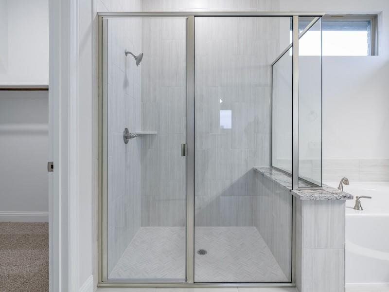 Bathroom with independent shower and bath