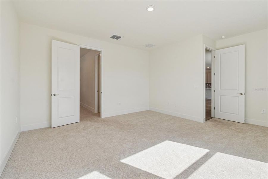 Spacious, unfurnished interior of a new home in Coasterra, Palmetto (Image 22).