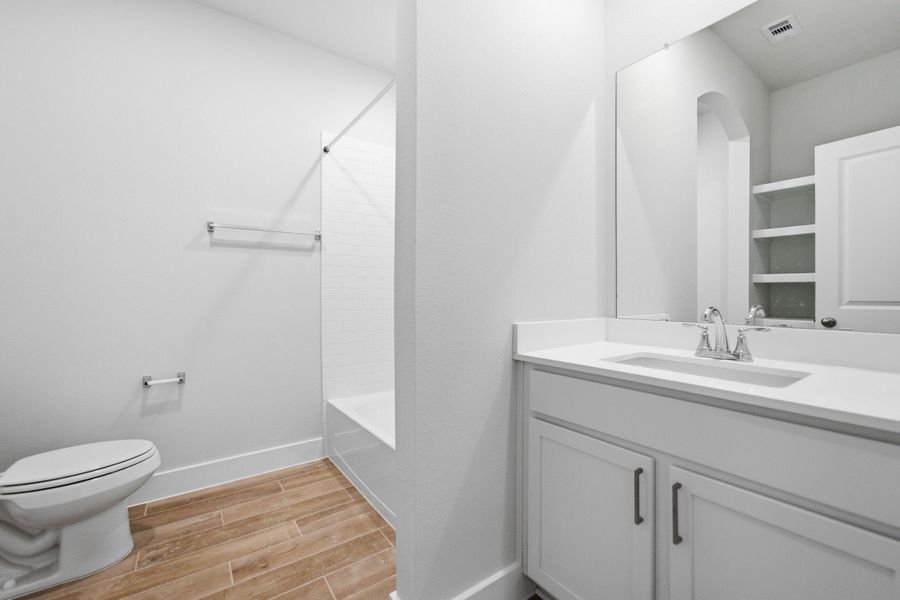 Furnished interior view inside a new home in Ashland, Richwood (Image 6).