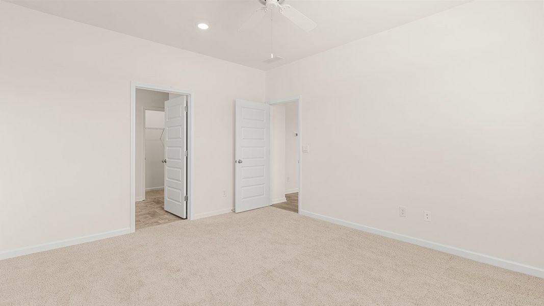 Representative unfurnished interior of a home built from the CELIA 2 Express by D.R. Horton in Teamon Pointe, Griffin (Image 8).