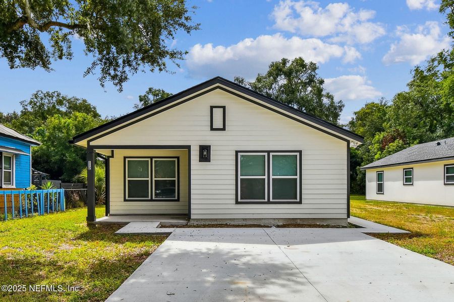 Image 32 of a home in .