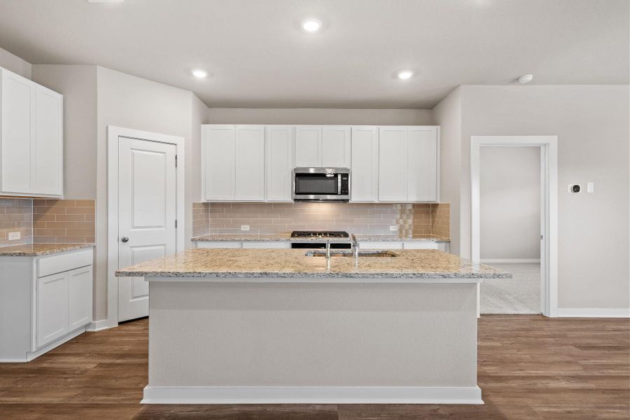 Gorgeous Open Concept Kitchen