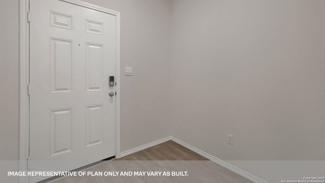 Spacious, unfurnished interior of a new home in Bollinger, Maxwell (Image 14).