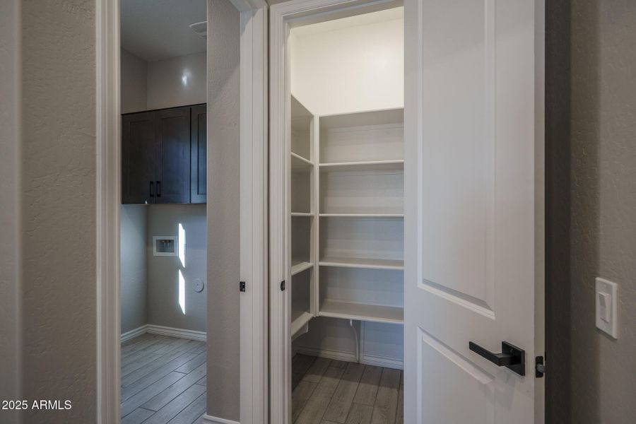 20) HALL STORAGE 20) HALL STORAGE