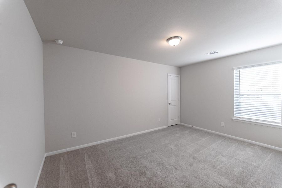 Spacious, unfurnished interior of a new home in Lago Mar, Texas City (Image 19). Spacious, unfurnished interior of a new home in Lago Mar, Texas City (Image 19).
