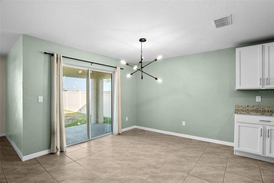 Spacious, unfurnished interior of a new home in Pine Creek, Spring Hill (Image 16).