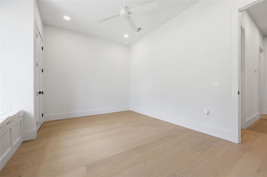 Spacious, unfurnished interior of a new home in , Newberry (Image 22).