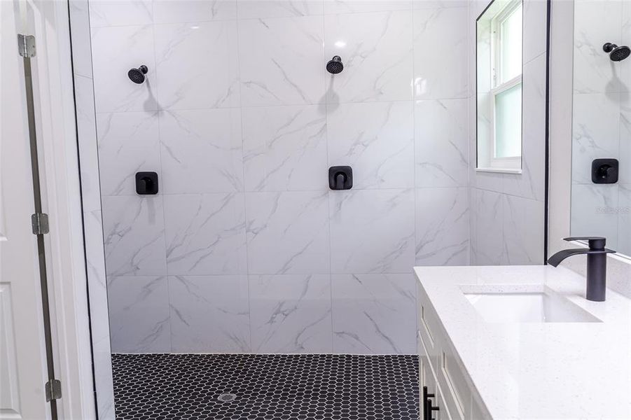 Image 36 of a home in .