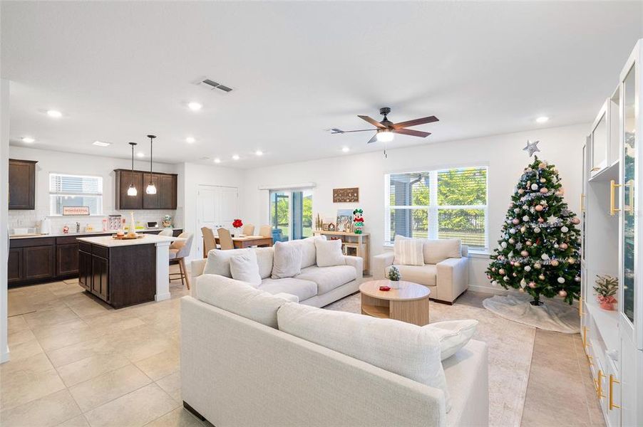 Furnished interior view inside a new home in Waterset, Apollo Beach (Image 38).