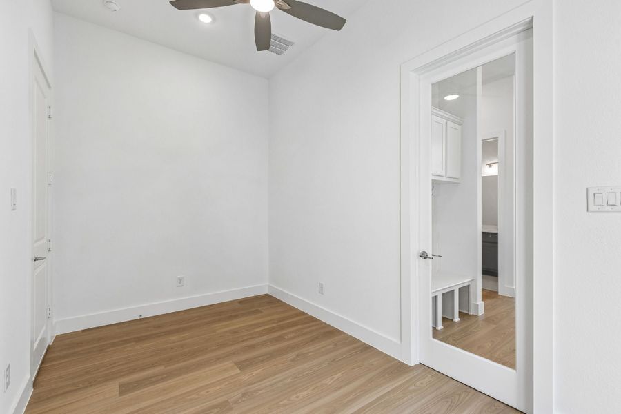 Spacious, unfurnished interior of a new home in Newman Village Townhomes, Frisco (Image 26). Spacious, unfurnished interior of a new home in Newman Village Townhomes, Frisco (Image 26).