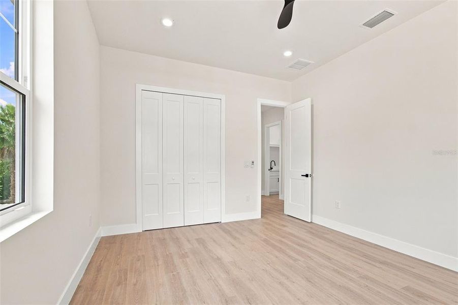 Spacious, unfurnished interior of a new home in , St. Petersburg (Image 64). Spacious, unfurnished interior of a new home in , St. Petersburg (Image 64).