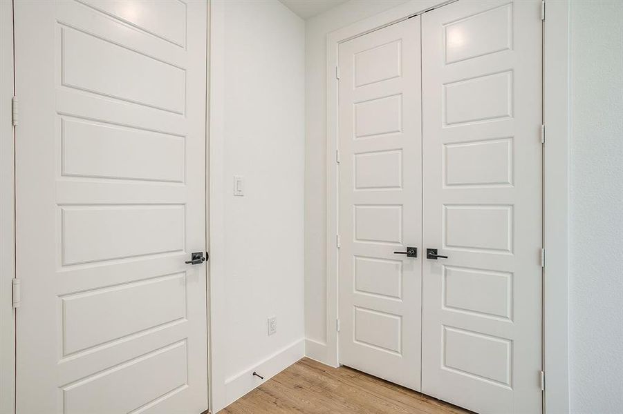 Furnished interior view inside a new home in Sweetgrass, Haslet (Image 16).