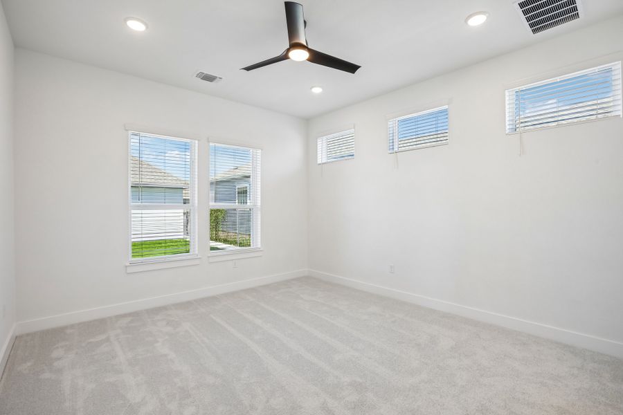 Spacious, unfurnished interior of a new home in Easton Park, Austin (Image 34). Spacious, unfurnished interior of a new home in Easton Park, Austin (Image 34).