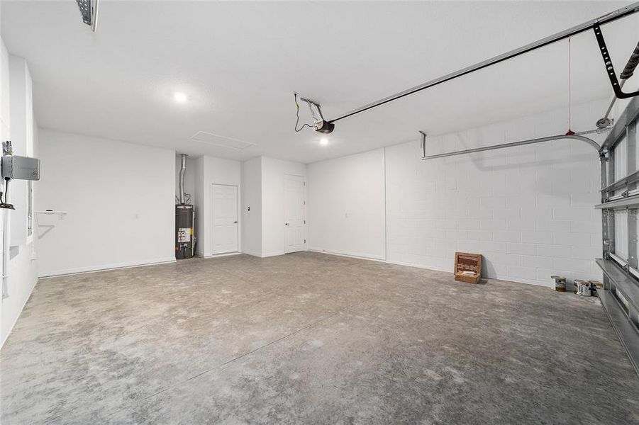 Spacious, unfurnished interior of a new home in , Ocala (Image 37). Spacious, unfurnished interior of a new home in , Ocala (Image 37).