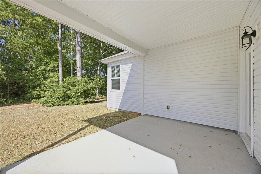 Exterior details and patio area of a home in , Orangeburg (Image 3).