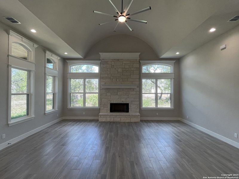 Spacious, unfurnished interior of a new home in , Castroville (Image 22).