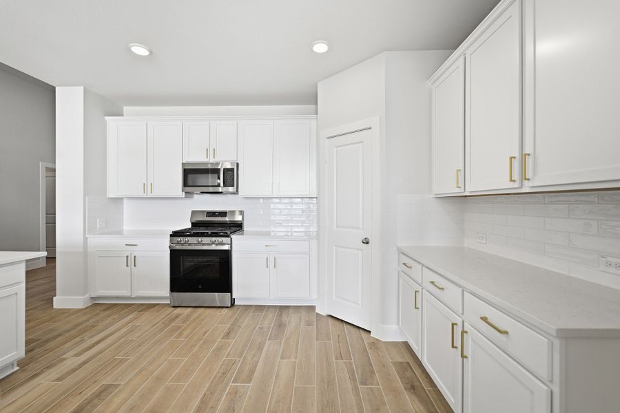 Furnished interior view inside a new home in Ashland, Richwood (Image 11).