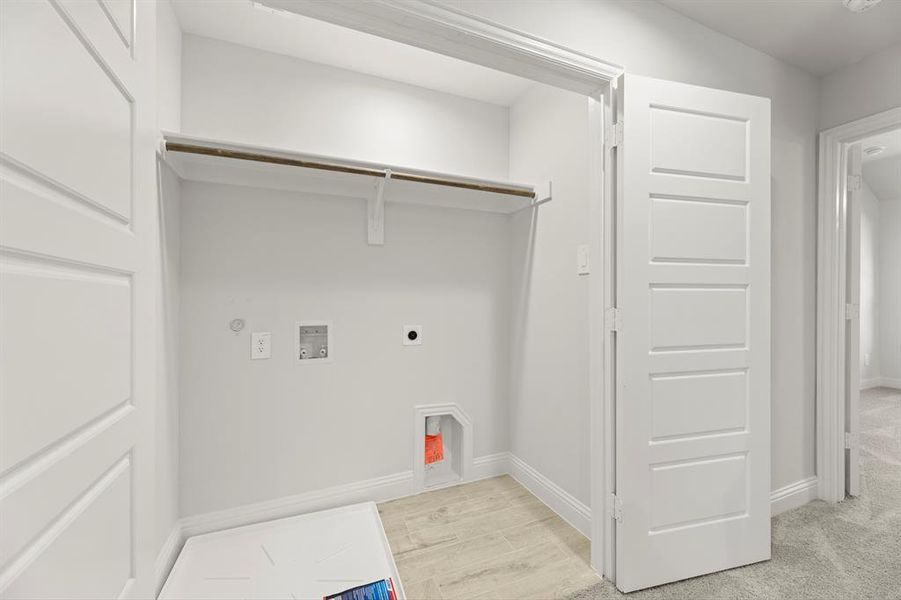 14. 6945 Mustang - Utility 14. 6945 Mustang - Utility