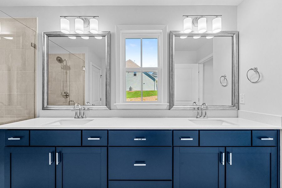 Image 41 of a home in Hanes Lake.