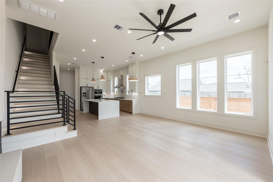 Spacious, unfurnished interior of a new home in , Houston (Image 23).