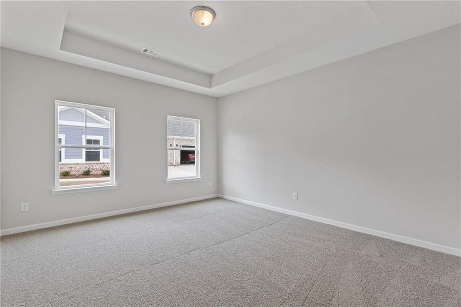 Spacious, unfurnished interior of a new home in Creekwood, Powder Springs (Image 12).