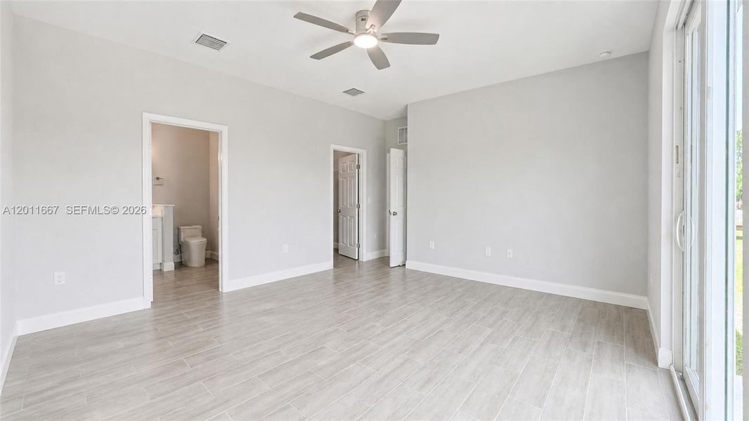 Spacious, unfurnished interior of a new home in , Lehigh Acres (Image 22). Spacious, unfurnished interior of a new home in , Lehigh Acres (Image 22).