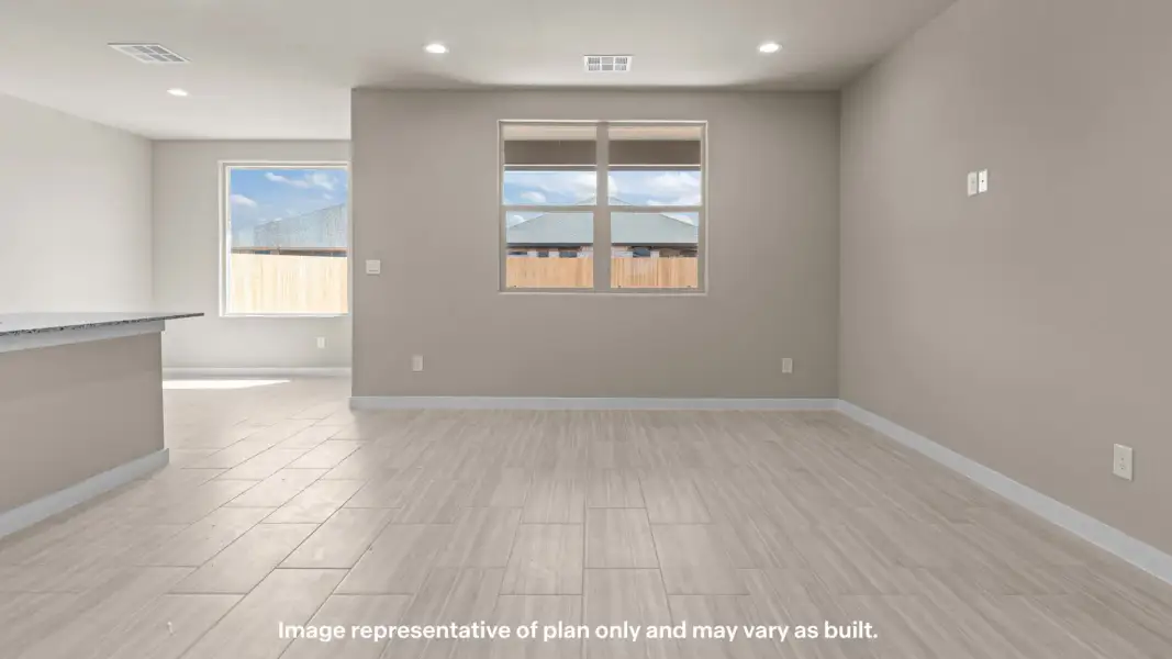 Spacious, unfurnished interior of a new home in Yukon Ridge, Odessa (Image 9).