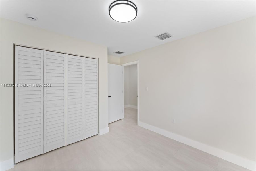 Spacious, unfurnished interior of a new home in , Miami (Image 20).