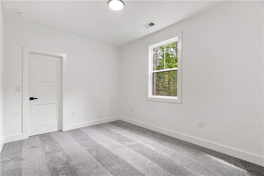 Spacious, unfurnished interior of a new home in , Jasper (Image 55).