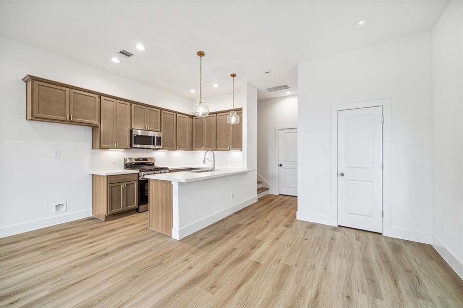 Kitchen, Dining Area