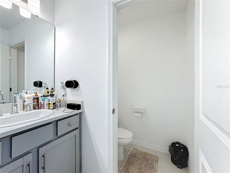 Furnished interior view inside a new home in , Kissimmee (Image 9).